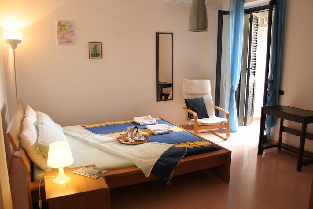 Casa Di Marco Bed & Breakfast ซานนิโกลา ห้อง รูปภาพ